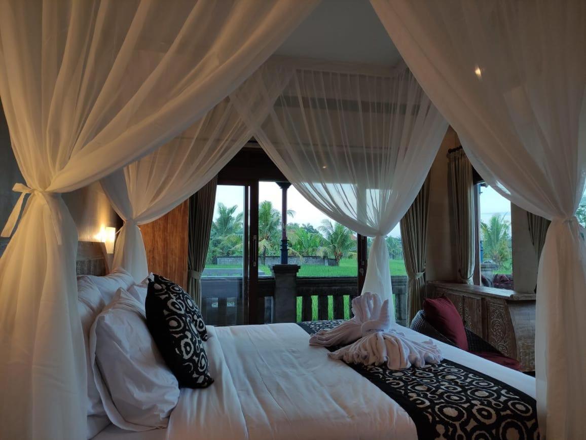 Anggarakasih Ubud Villa Extérieur photo