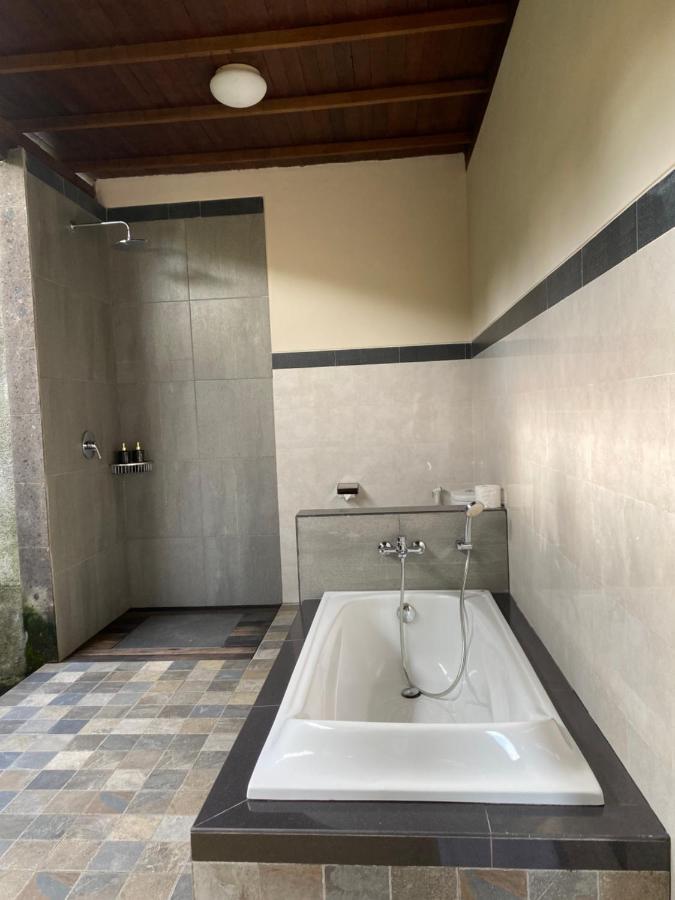 Anggarakasih Ubud Villa Extérieur photo